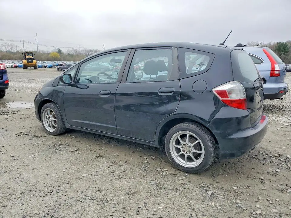 2010 HONDA FIT   