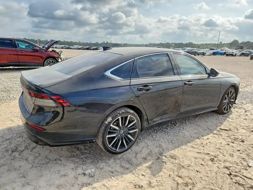 2025 HONDA ACCORD TOURING HYBRID  