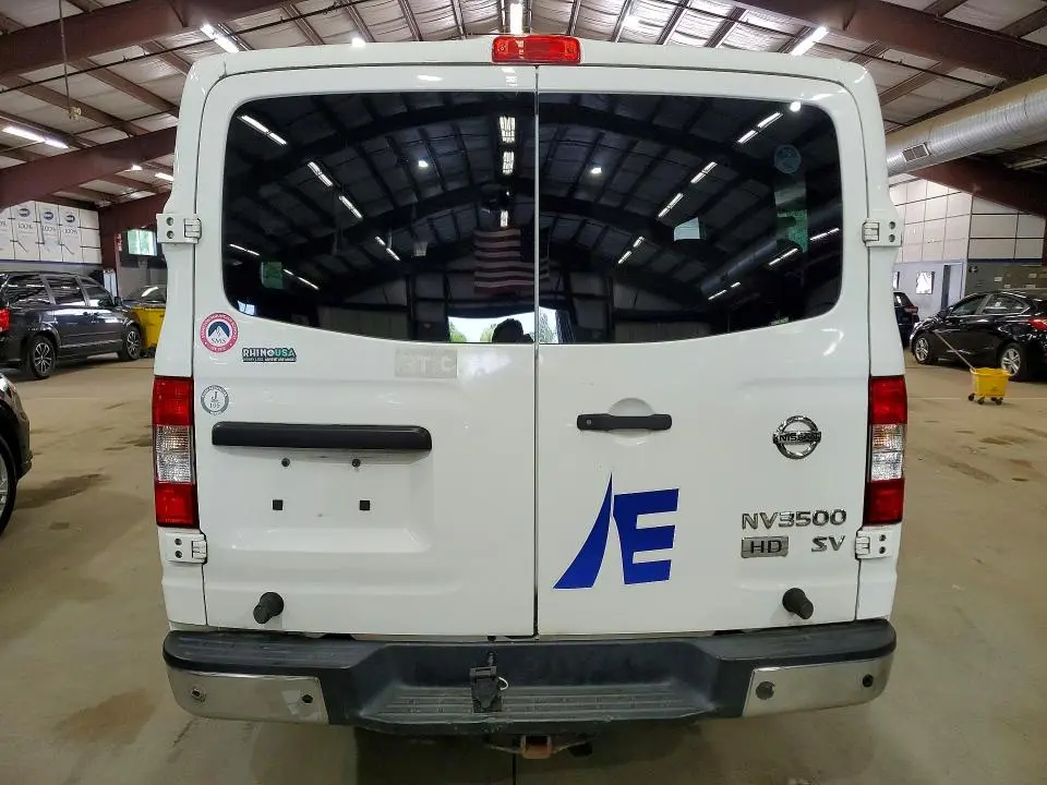 2012 NISSAN NV 3500 HD S  