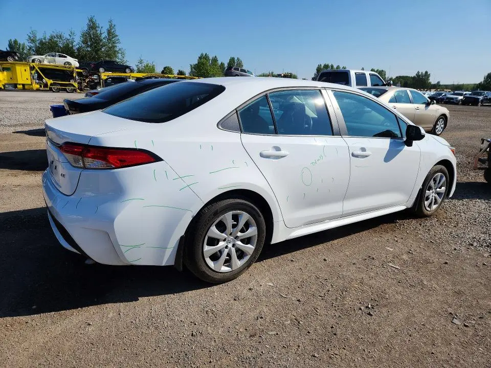 2022 TOYOTA COROLLA LE  