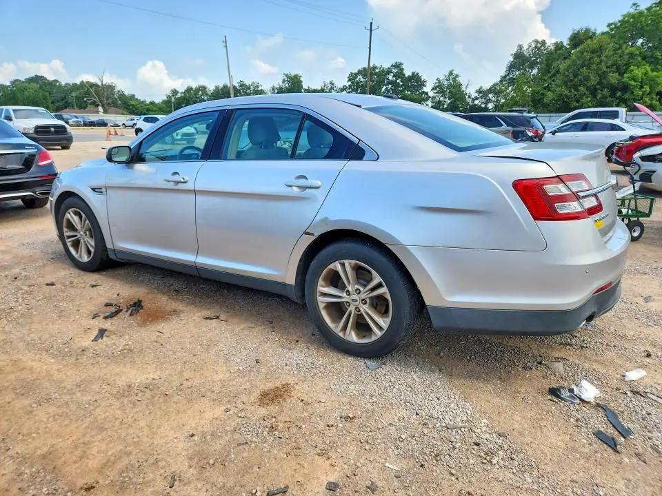 2015 FORD TAURUS SEL  