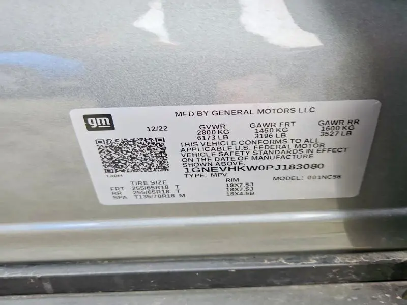 2023 CHEVROLET TRAVERSE LT  