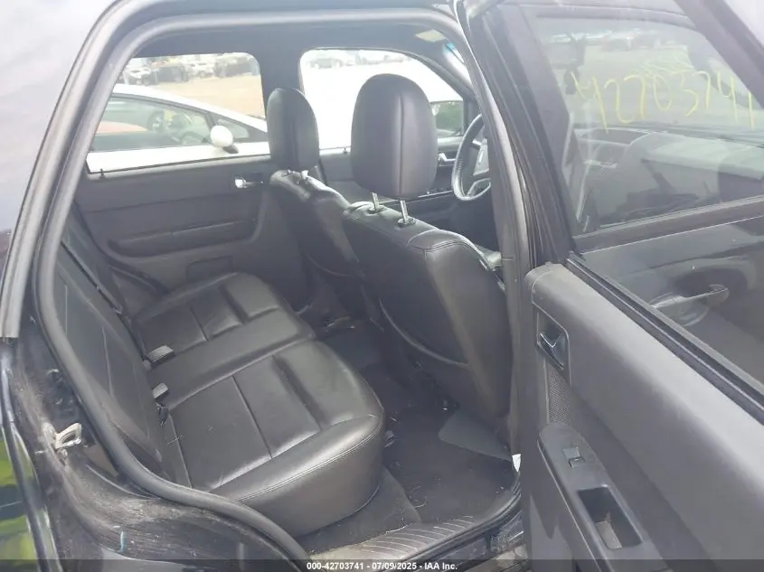 2010 FORD ESCAPE LIMITED
