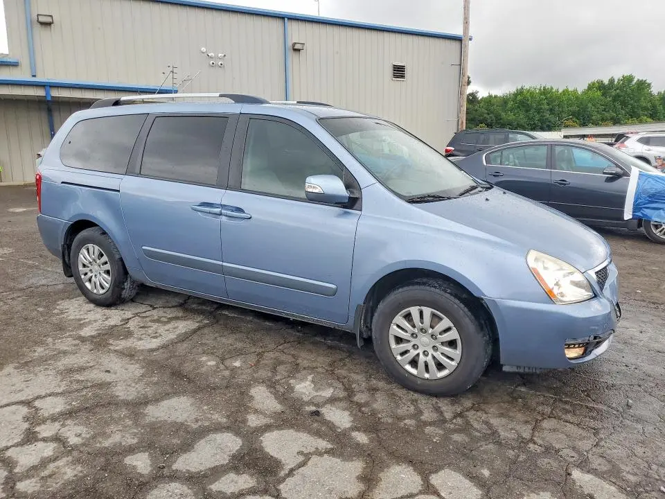 2014 KIA SEDONA   