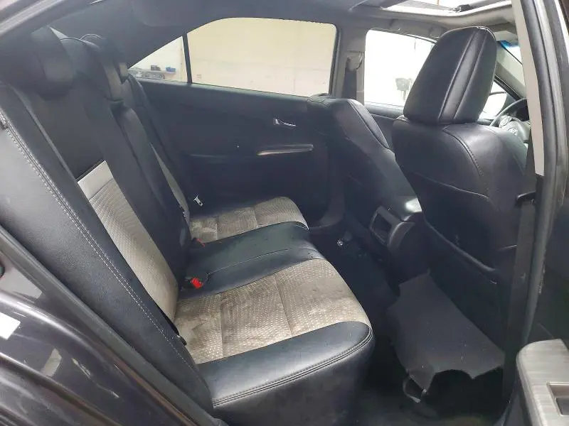 2014 TOYOTA CAMRY SE  
