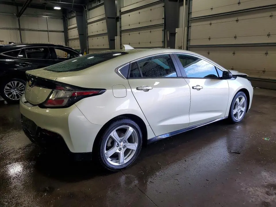 2017 CHEVROLET VOLT LT  