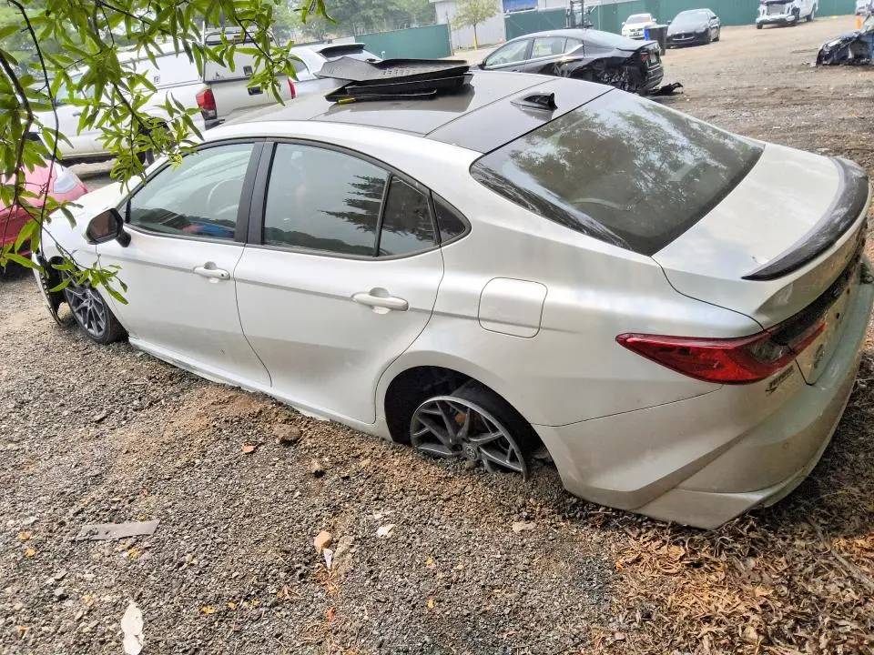 2025 TOYOTA CAMRY XSE  