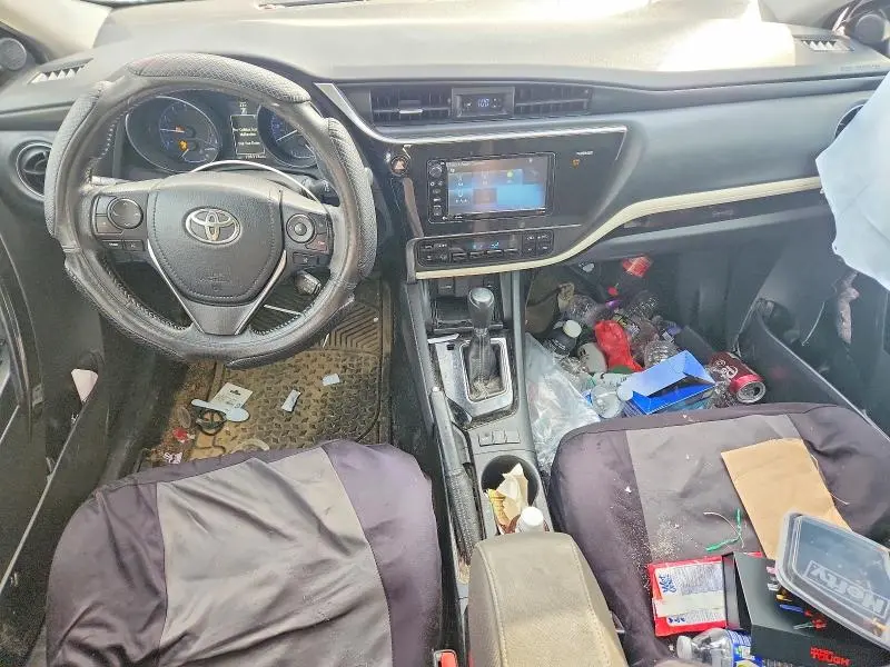 2018 TOYOTA COROLLA IM   