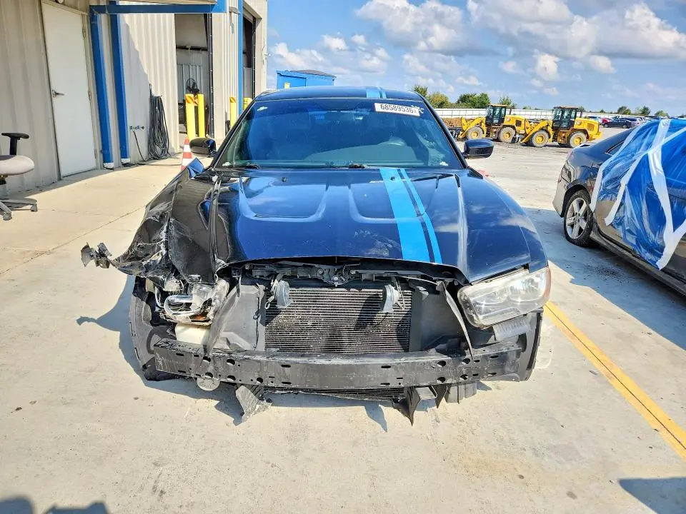 2014 DODGE CHARGER SE  