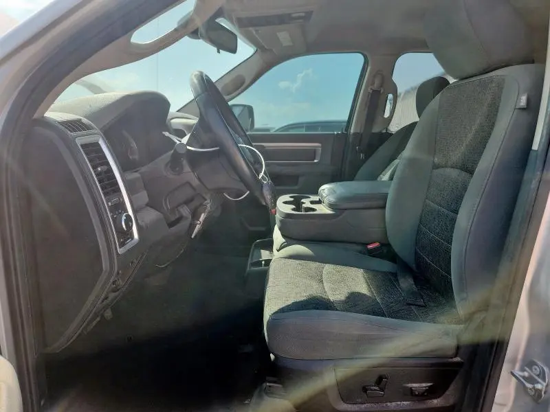 2015 RAM 1500 SLT