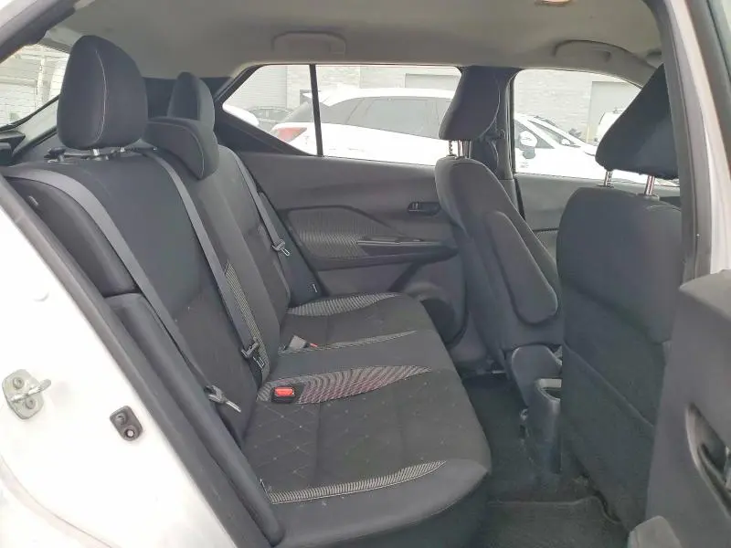 2020 NISSAN KICKS S  