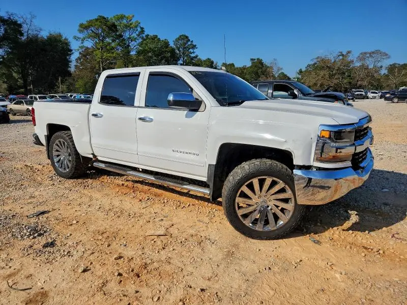 2017 CHEVROLET SILVERADO C1500 LT  