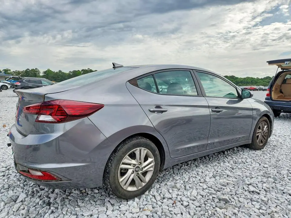 2019 HYUNDAI ELANTRA SEL  