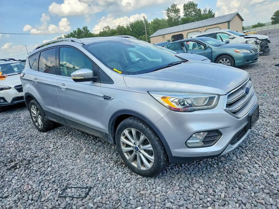 2017 FORD ESCAPE TITANIUM  