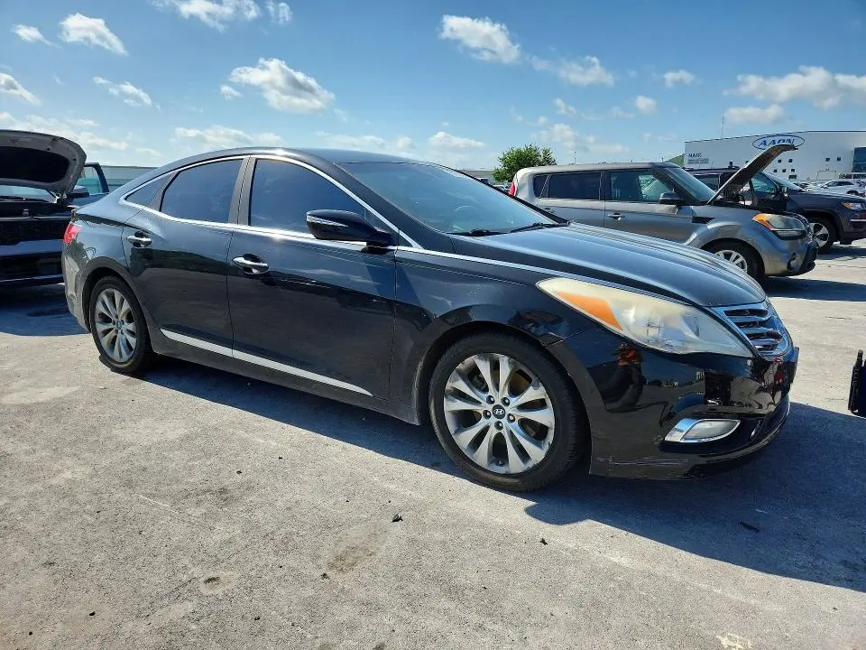 2013 HYUNDAI AZERA BASE  