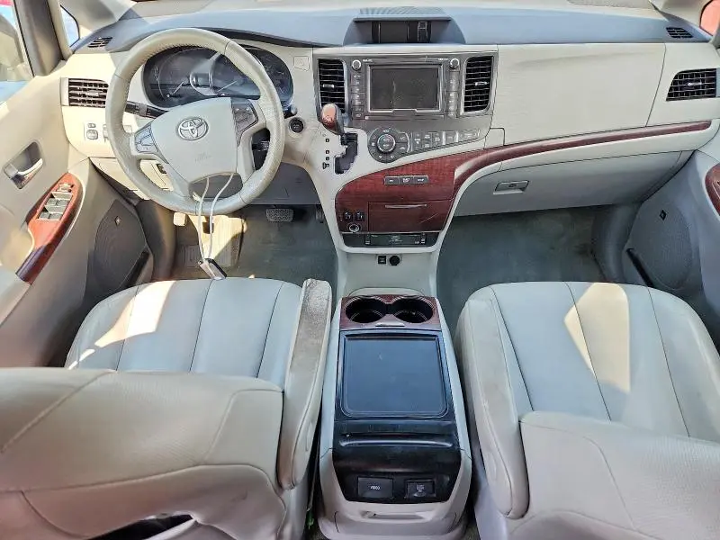 2012 TOYOTA SIENNA XLE 8-PASSENGER  