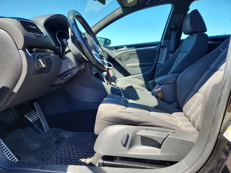 2012 VOLKSWAGEN GTI   