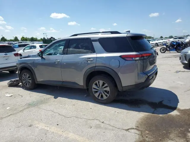 2024 NISSAN PATHFINDER SV  