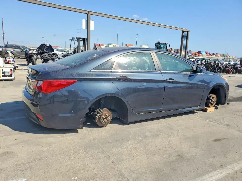2014 HYUNDAI SONATA GLS  