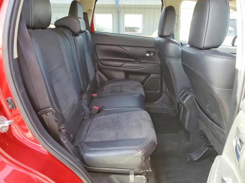 2019 MITSUBISHI OUTLANDER SE  