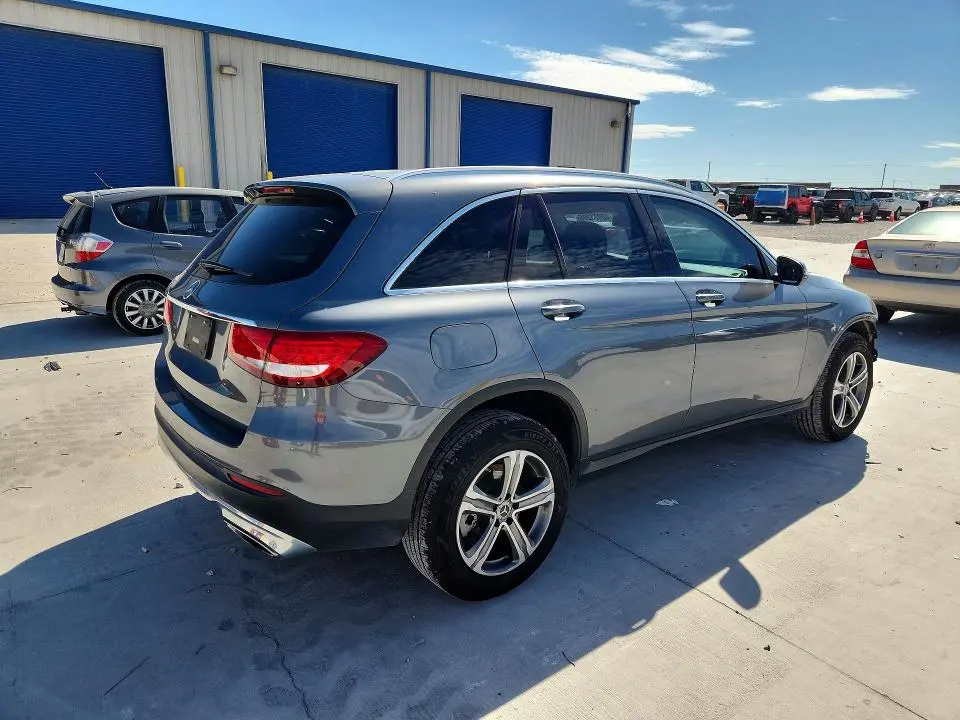 2019 MERCEDES-BENZ GLC 300  