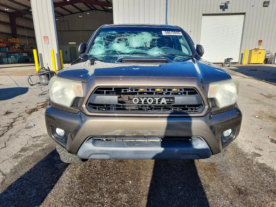 2015 TOYOTA TACOMA V6  