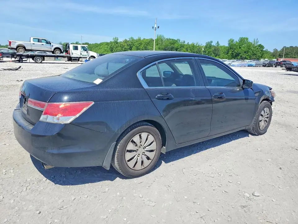 2011 HONDA ACCORD LX  
