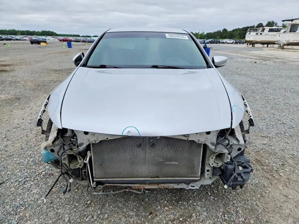 2011 HONDA ACCORD LX  