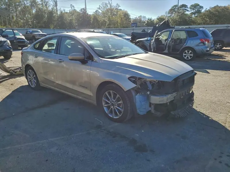 2017 FORD FUSION SE HYBRID  