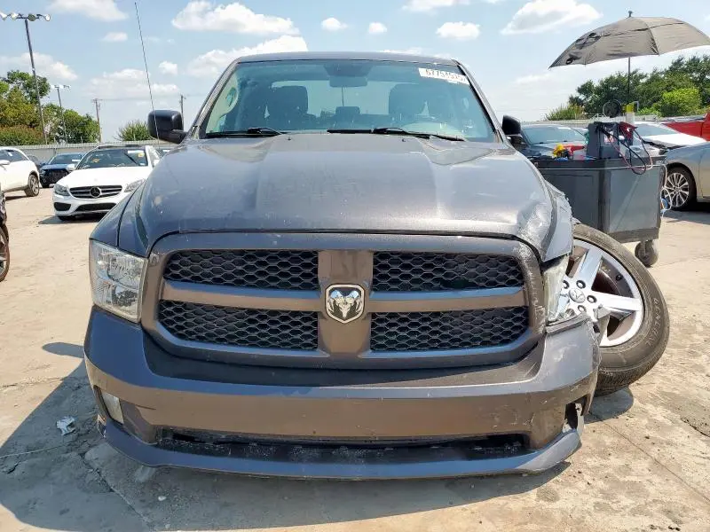 2017 RAM 1500 ST
