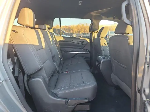 2024 CHEVROLET TRAVERSE LS  