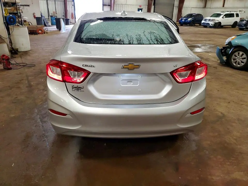 2016 CHEVROLET CRUZE LT  