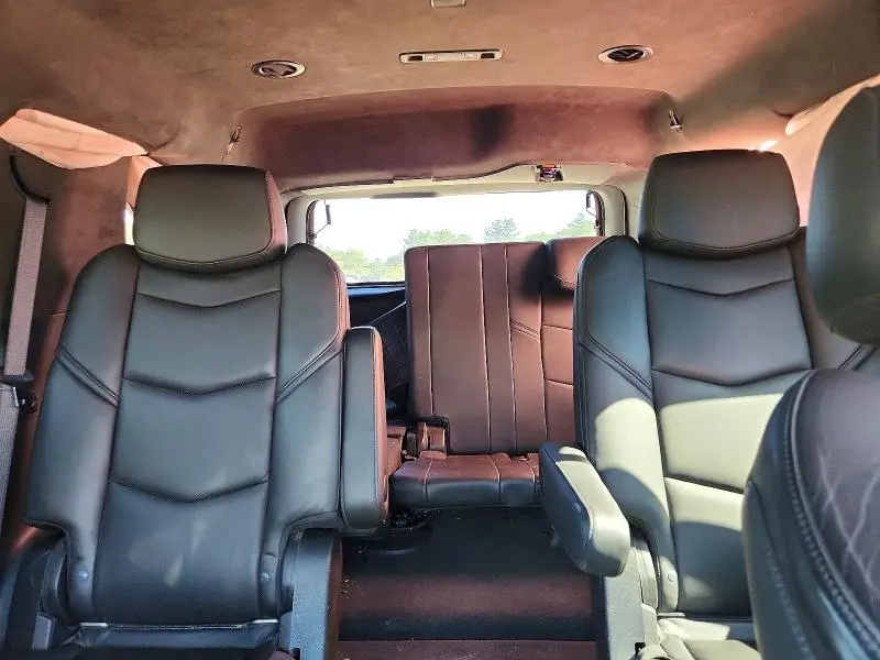 2020 CADILLAC ESCALADE PLATINUM  