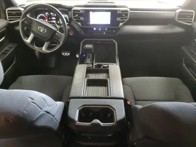 2024 TOYOTA TUNDRA CREWMAX SR  
