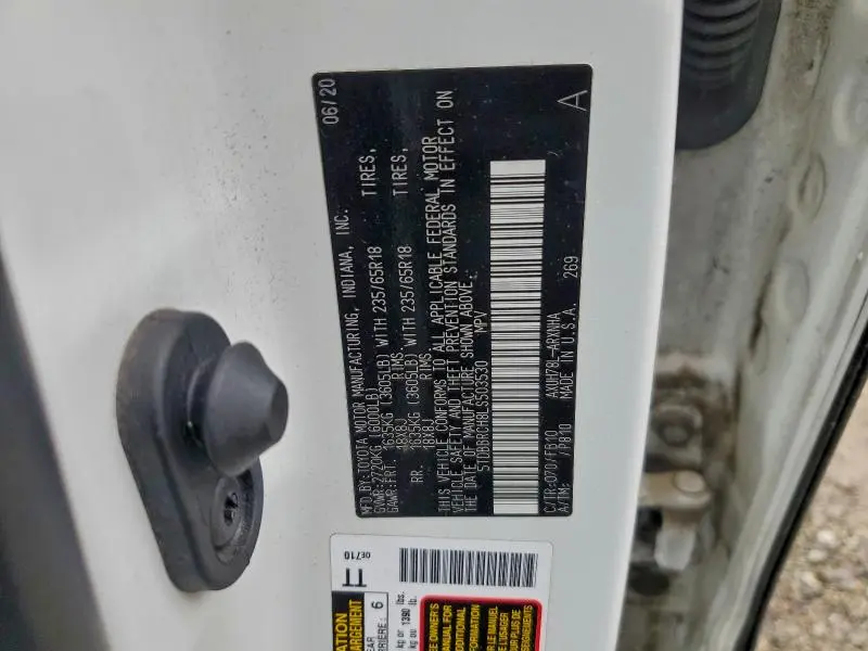 2020 TOYOTA HIGHLANDER HYBRID LE  