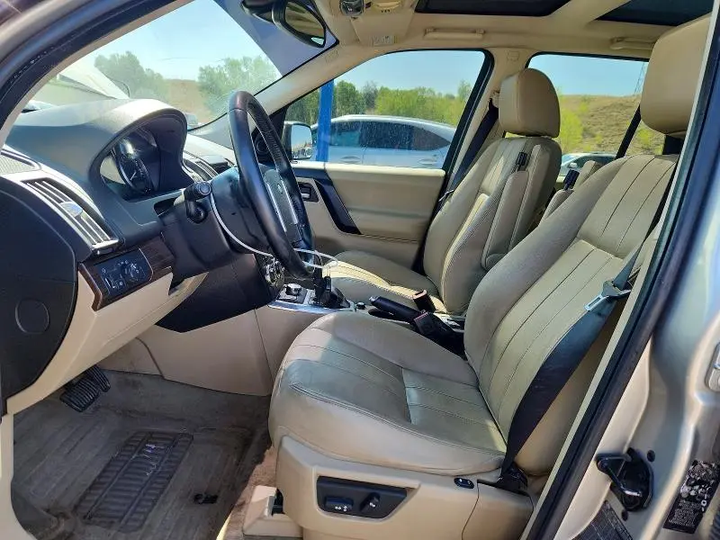 2011 LAND ROVER LR2 HSE  