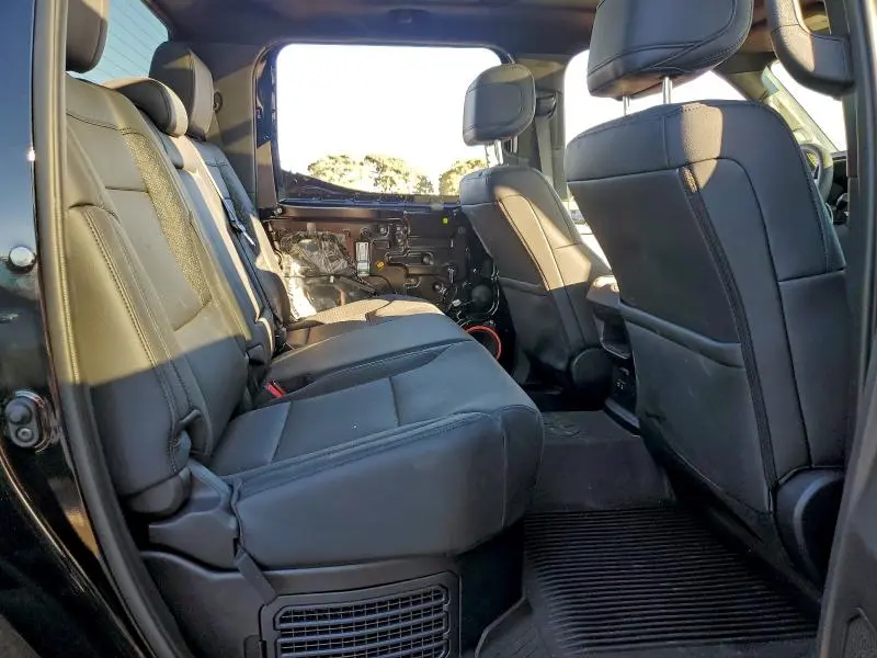 2025 TOYOTA TUNDRA CREWMAX LIMITED  