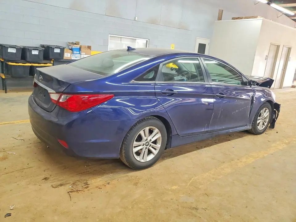 2014 HYUNDAI SONATA GLS  