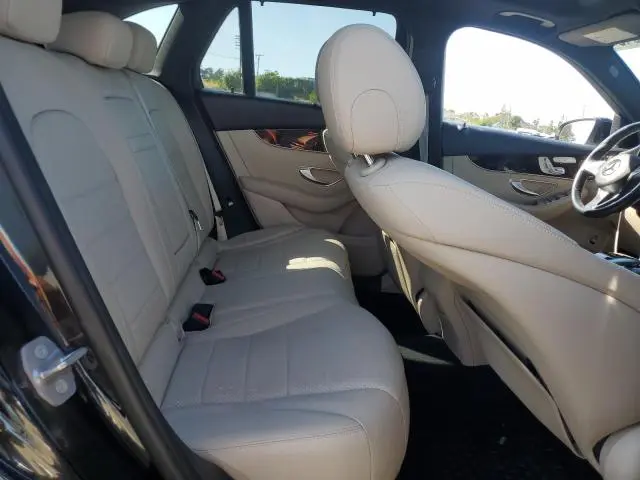 2017 MERCEDES-BENZ GLC 300 4MATIC  