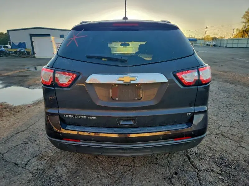 2017 CHEVROLET TRAVERSE LT  