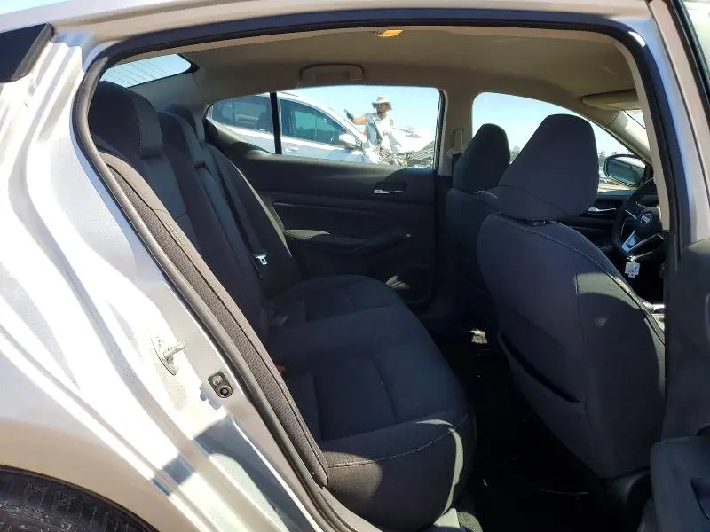 2020 NISSAN ALTIMA S  