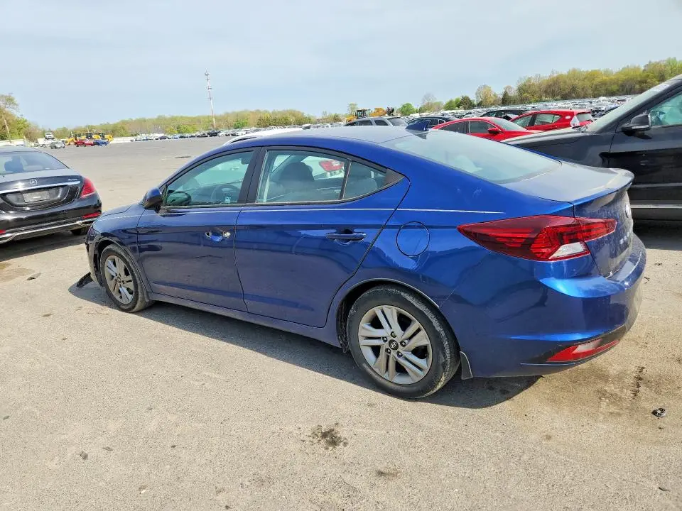 2020 HYUNDAI ELANTRA SEL  