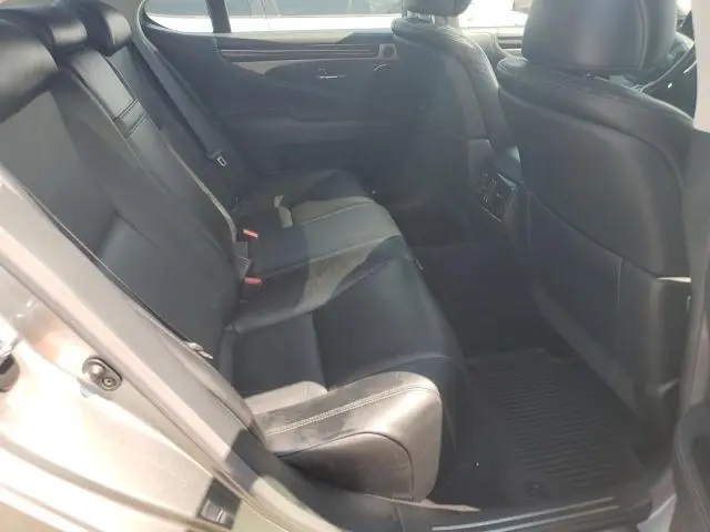 2017 LEXUS LS 460  