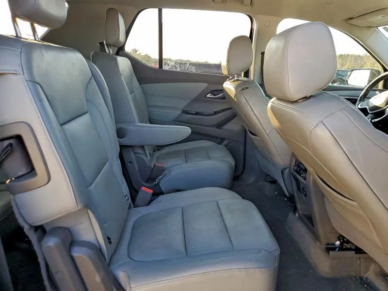 2018 CHEVROLET TRAVERSE LT  