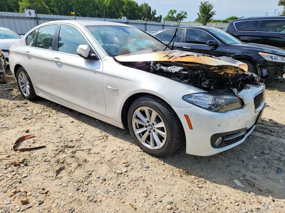 2016 BMW 528 XI  