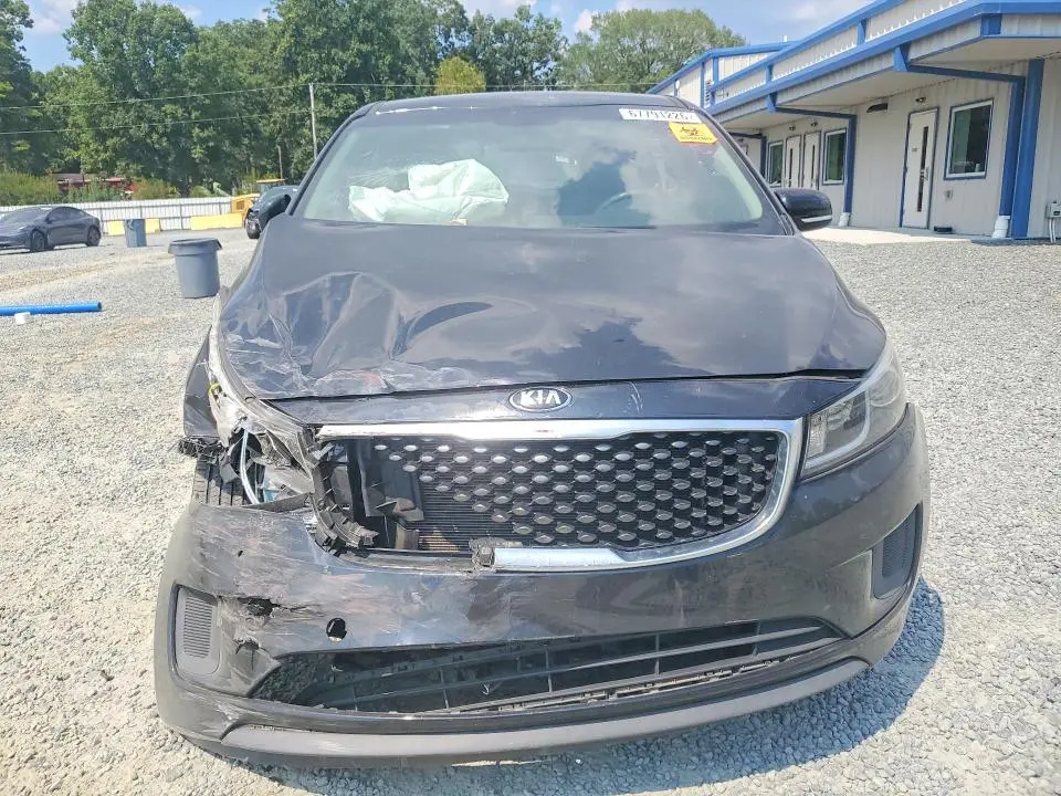 2016 KIA SEDONA L  