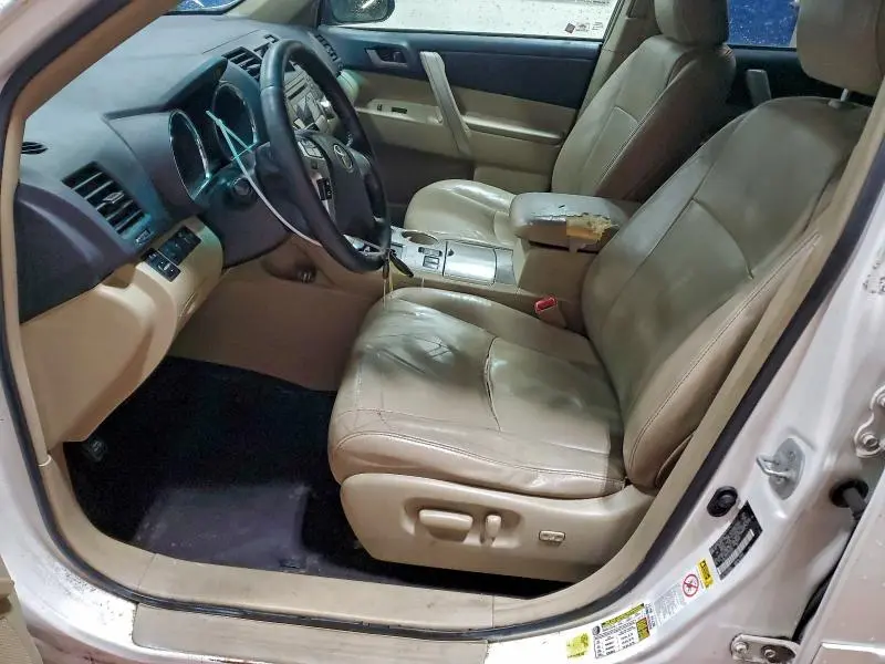 2012 TOYOTA HIGHLANDER BASE  