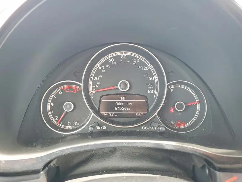 2017 VOLKSWAGEN BEETLE 1.8T  