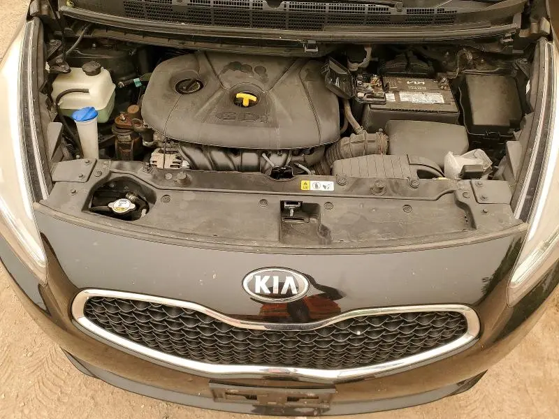 2015 KIA RONDO   