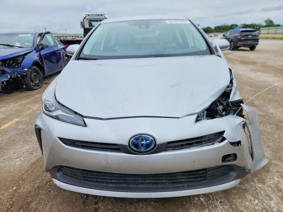 2019 TOYOTA PRIUS XLE  